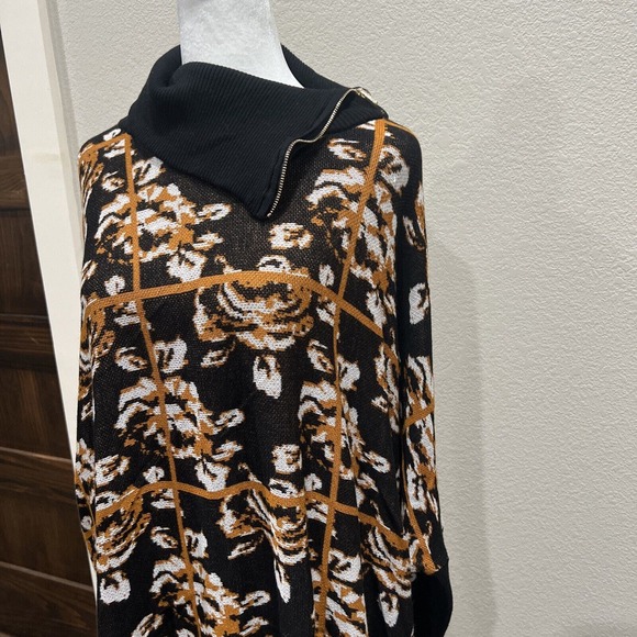 Joseph A Womens Sweater‎ Small Oversized Poncho Long Sleeve Black Gold Zippers - Picture 2 of 8